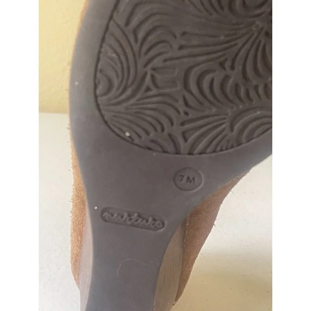 Nurture by Lamaze Nurture Dover wedges size 7  brown